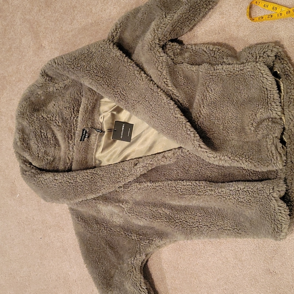 Jluxlabel Sage Fluffy Teddy Jacket NWT Never Worn